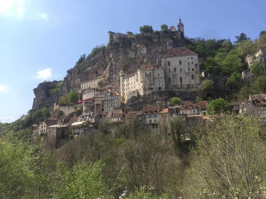 Gites Des Deux Vallees La Borieta Du Causse - 로카마두르 외부 사진
